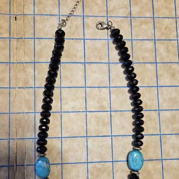 Vintage black acrylic and turquoise necklace.  Very pretty, in excellent shape. - Picture 4 of 6
